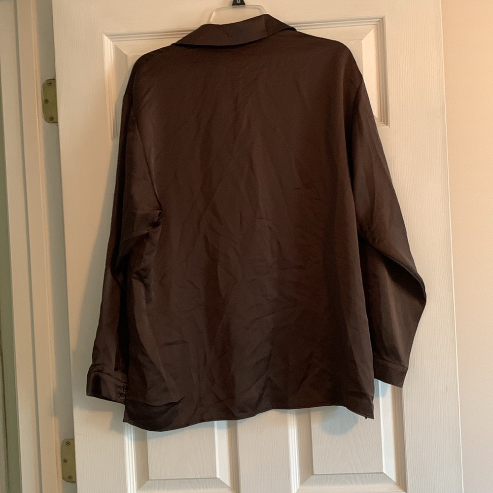 blouse - Picture 3 of 4